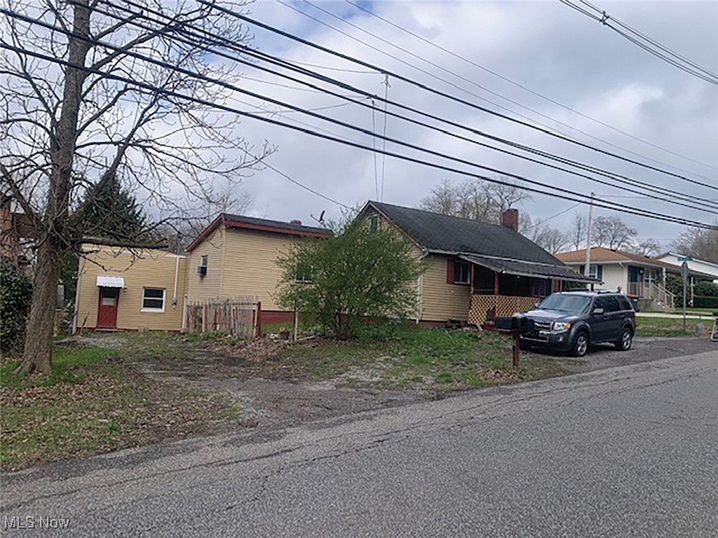3-Unit Rental Investment Real Estate, Large Corner Lot, City Utilities. Live Onsite with Online Bidding Available. ABSOLUTE AUCTION, all sells to the highest bidder on location. ONLINE AND LIVE ON-SITE BIDDING WILL BEGIN TUESDAY, MAY 20, 2025, 5:30 PM.
Main Home: Three bedrooms, main level bath, kitchen, living room, dining room, gas heat, off-street private parking, vinyl siding, separate utilities. South Side: Attached one-bedroom, self-standing efficiency with off-street private parking, electric heat, and separate utilities. Rear: Off Homestead Ln., one-bedroom efficiency with kitchen, bath, living room, electric baseboard heat, separate utilities. Private off-street parking. Money maker! Needs some TLC, great location. Parcel #51-00720.000. The property will be open 1.5 hours before the sale for inspection.