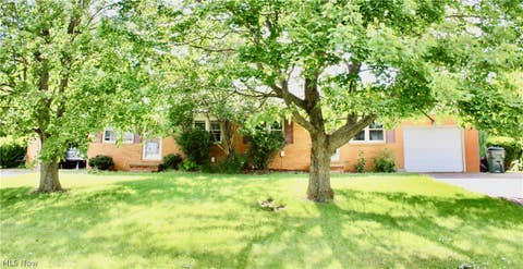 Multifamily For Sale - 1645 California Avenue<br/> Louisville, OH 44641