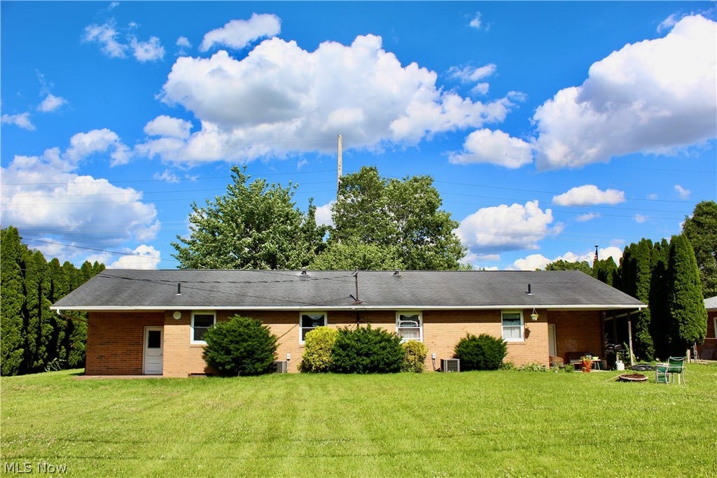 Photo of 1645 California Avenue, Louisville, OH 44641 (MLS # 5221305)