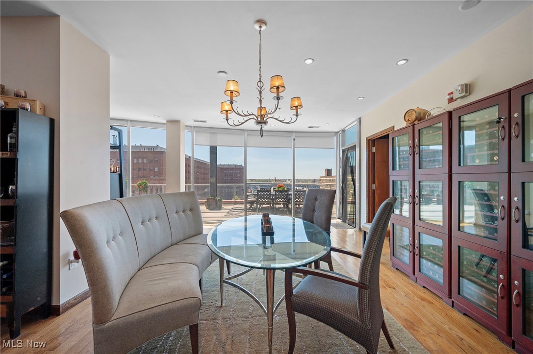 701 W Lakeside Avenue #606, Cleveland, Ohio image 22