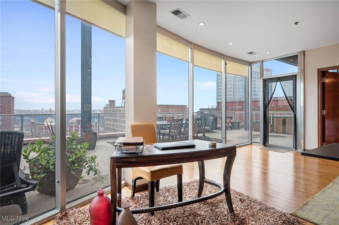 701 W Lakeside Avenue #606, Cleveland, Ohio image 12