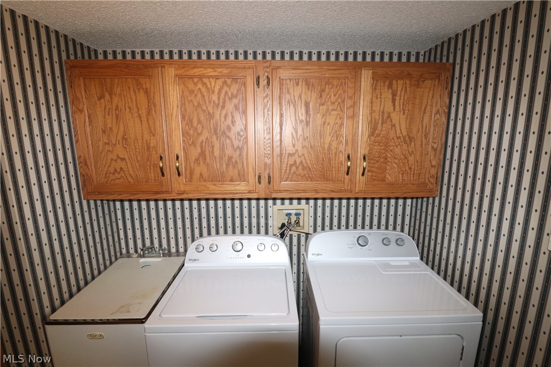 Pinewood Condo Ph 12 - Residential