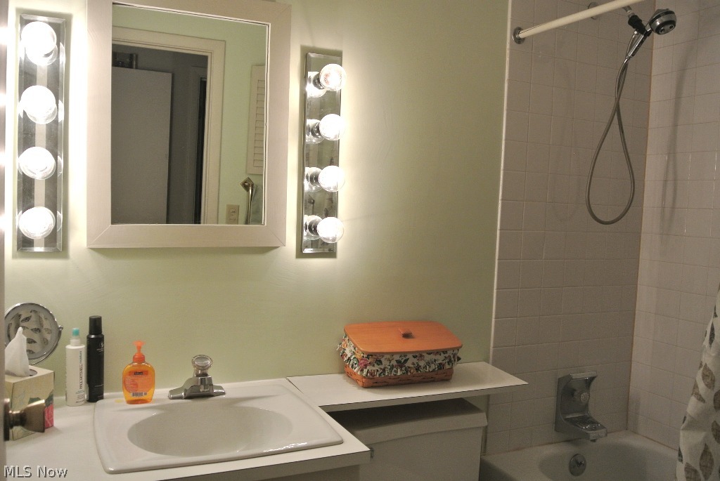 Ledgewood - Residential