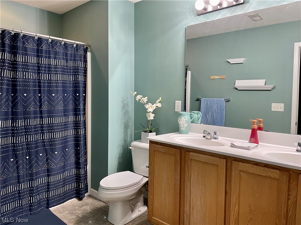 Tradewinds Villas Condo - Residential