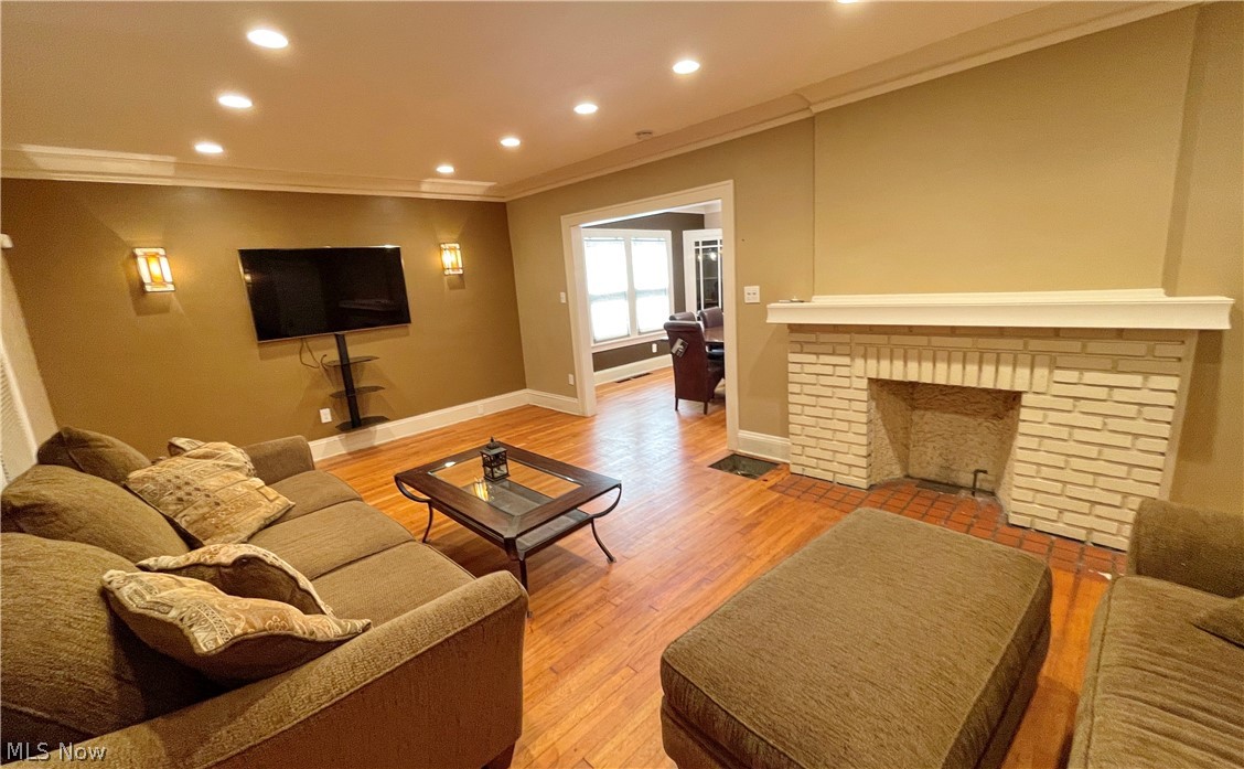 Minor Heights Land Companys - Residential Income