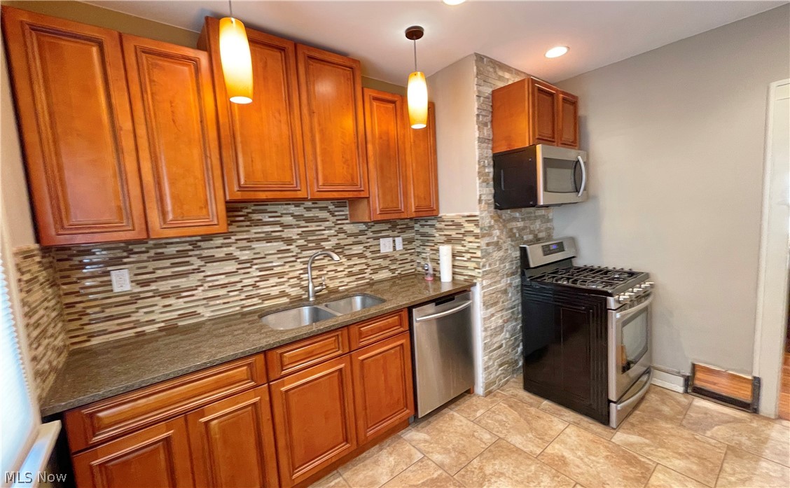 Minor Heights Land Companys - Residential Income