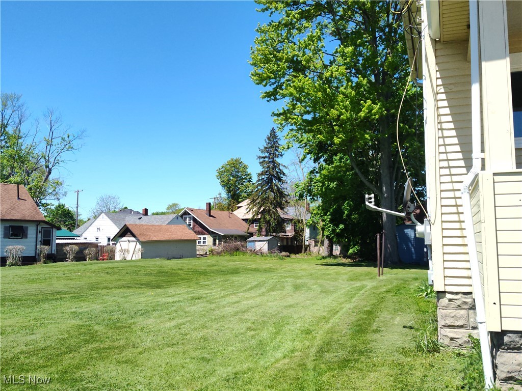 313 W 41st Street, Ashtabula, Ohio image 5