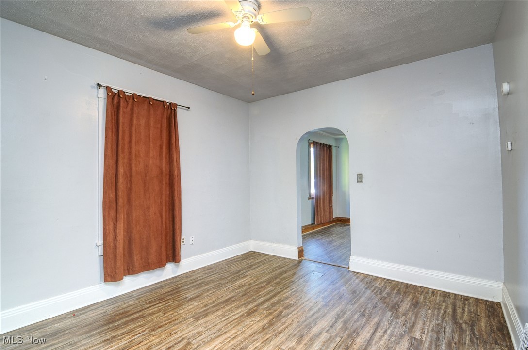 Moores N Barb - Residential