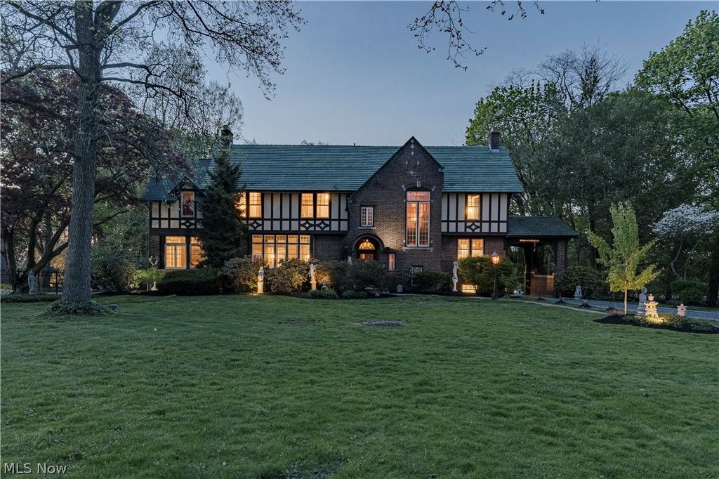 Photo of 1325 Bunker Hill Road, Ashtabula, OH 44004 (MLS # 5205220)