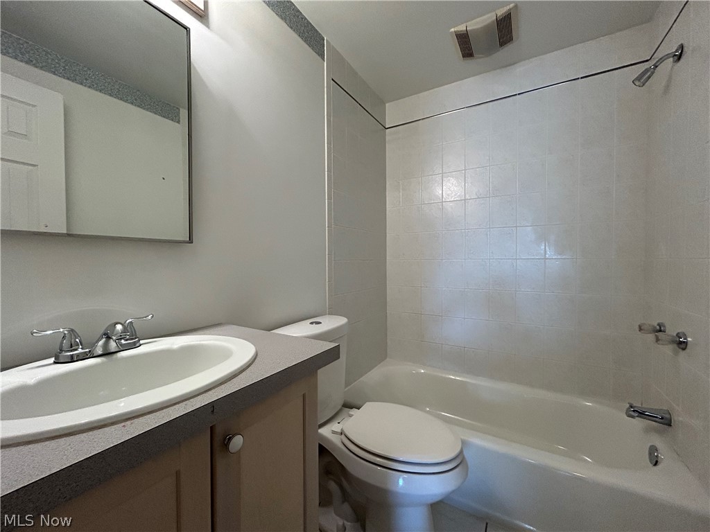 Rockefeller & Andrews - Residential Lease