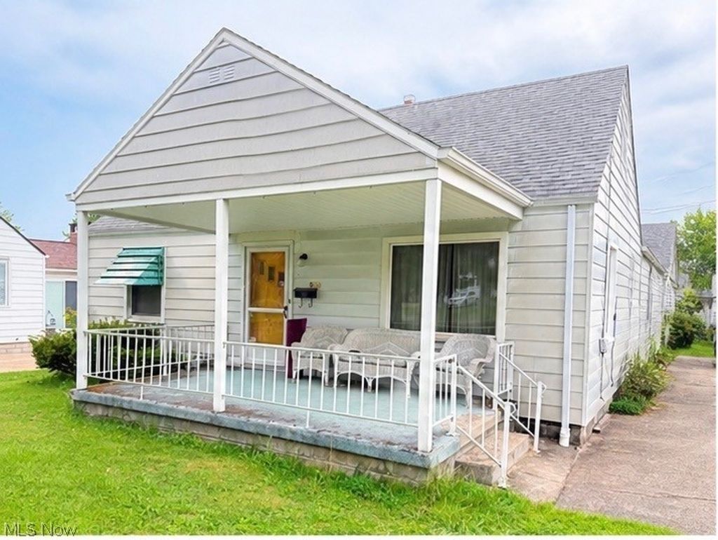 Photo of 533 Forest Hill Drive, Youngstown, OH 44515 (MLS # 5207820)