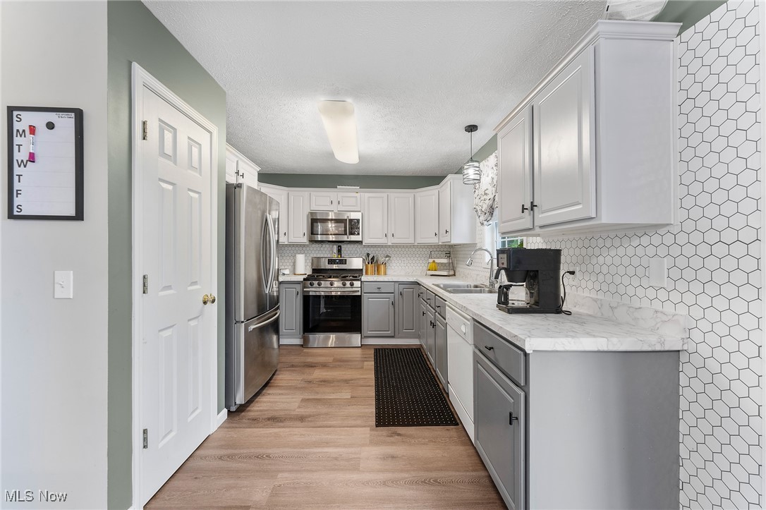 Knolls/Collins Pond - Residential