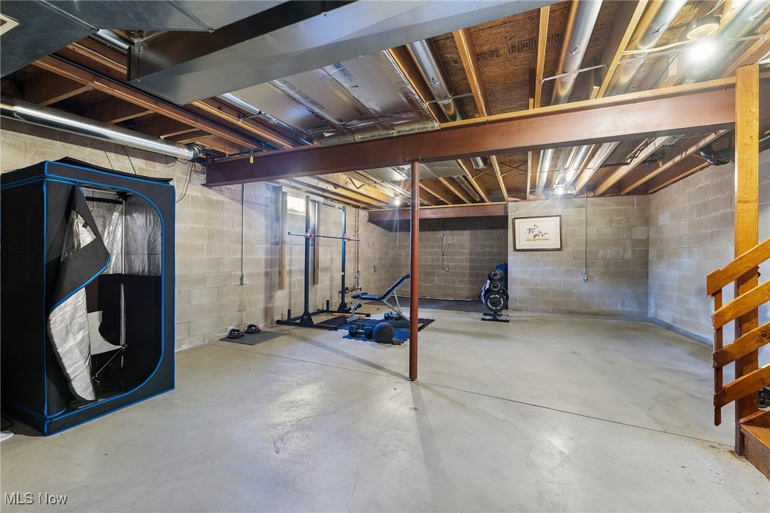 Knolls/Collins Pond - Residential