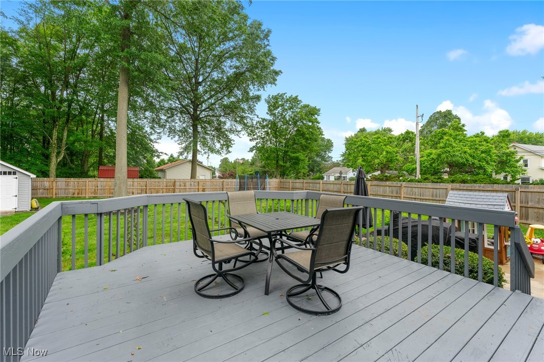 Knolls/Collins Pond - Residential