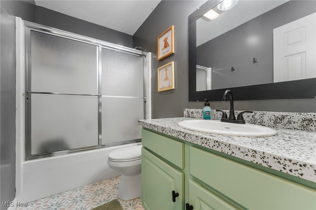 Knolls/Collins Pond - Residential