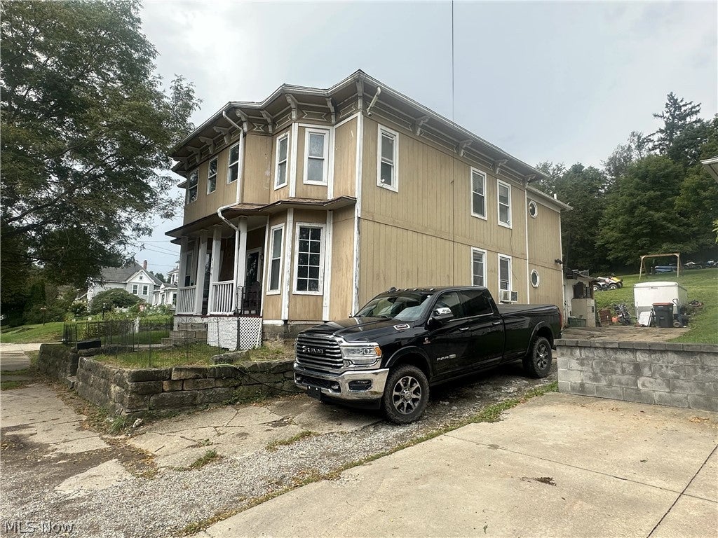 419 W Lincoln Way