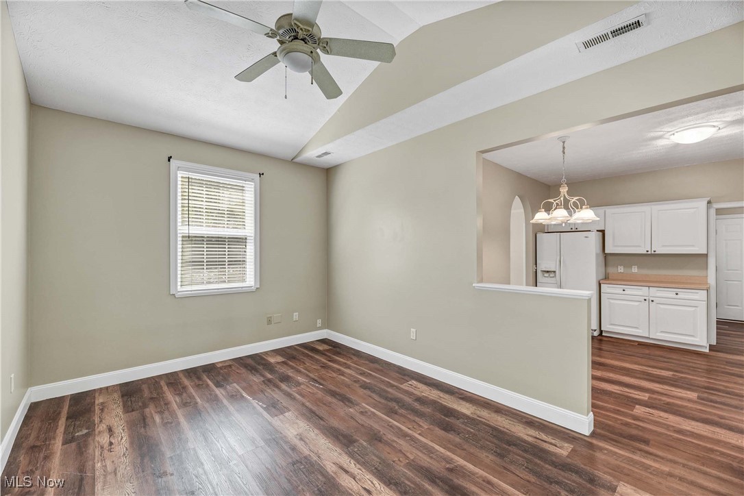 Falls Pointe Clstrs Ph 01-B3b - Residential