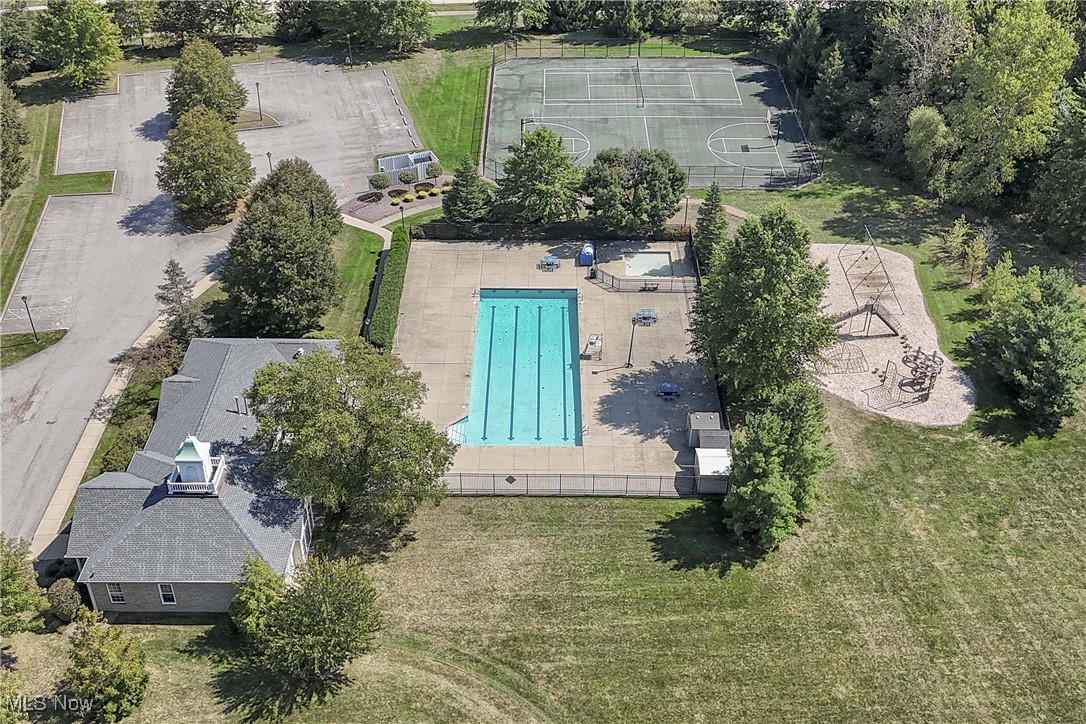 Falls Pointe Clstrs Ph 01-B3b - Residential