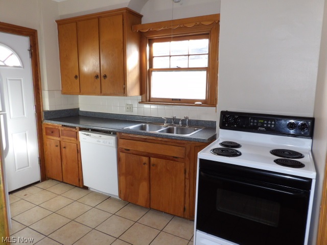 H W Davis Land Co - Residential Lease