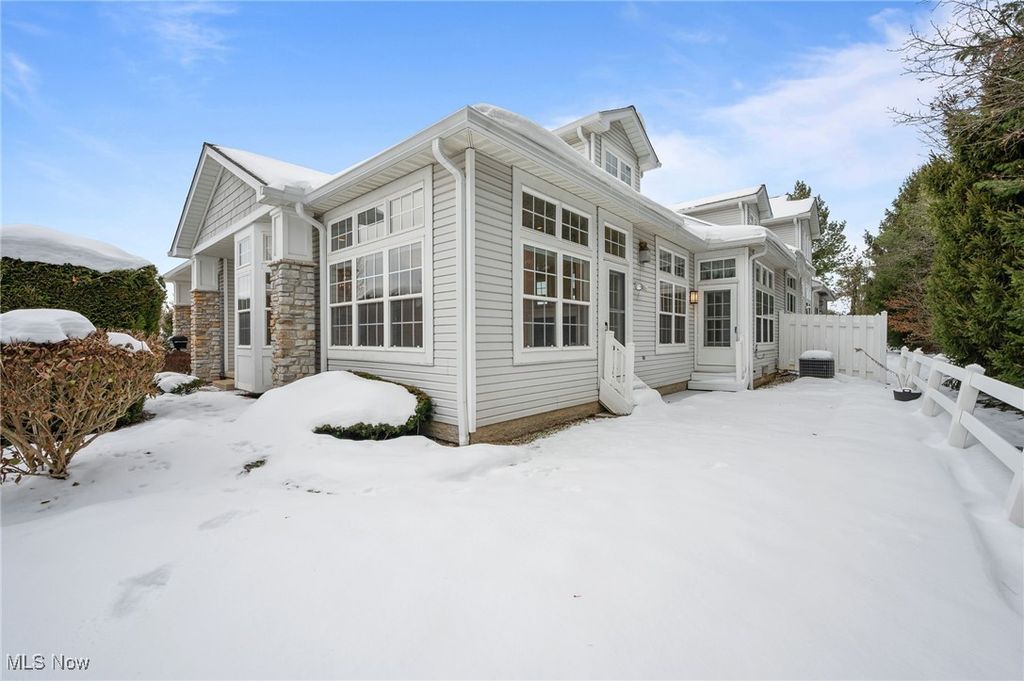 Photo of 195 Blossom Lane, Orange, OH 44022 (MLS # 5176577)