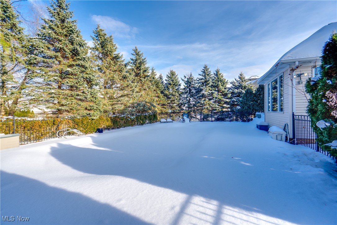 Saint James Place 07 - Residential