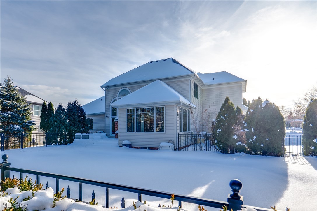 Saint James Place 07 - Residential