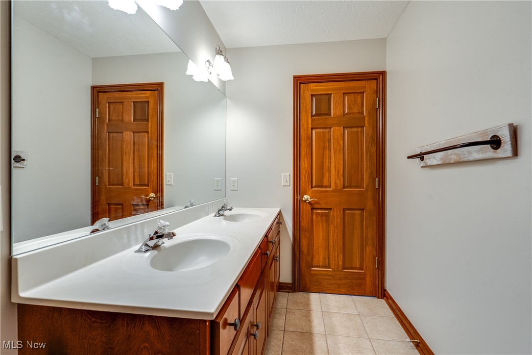 Saint James Place 07 - Residential