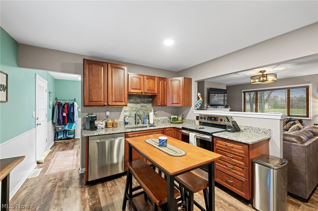 Blue Grass Manor - Residential