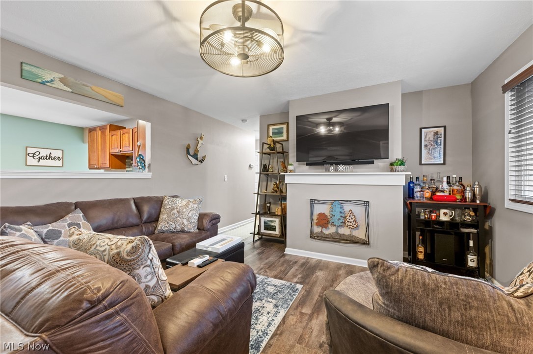 Blue Grass Manor - Residential