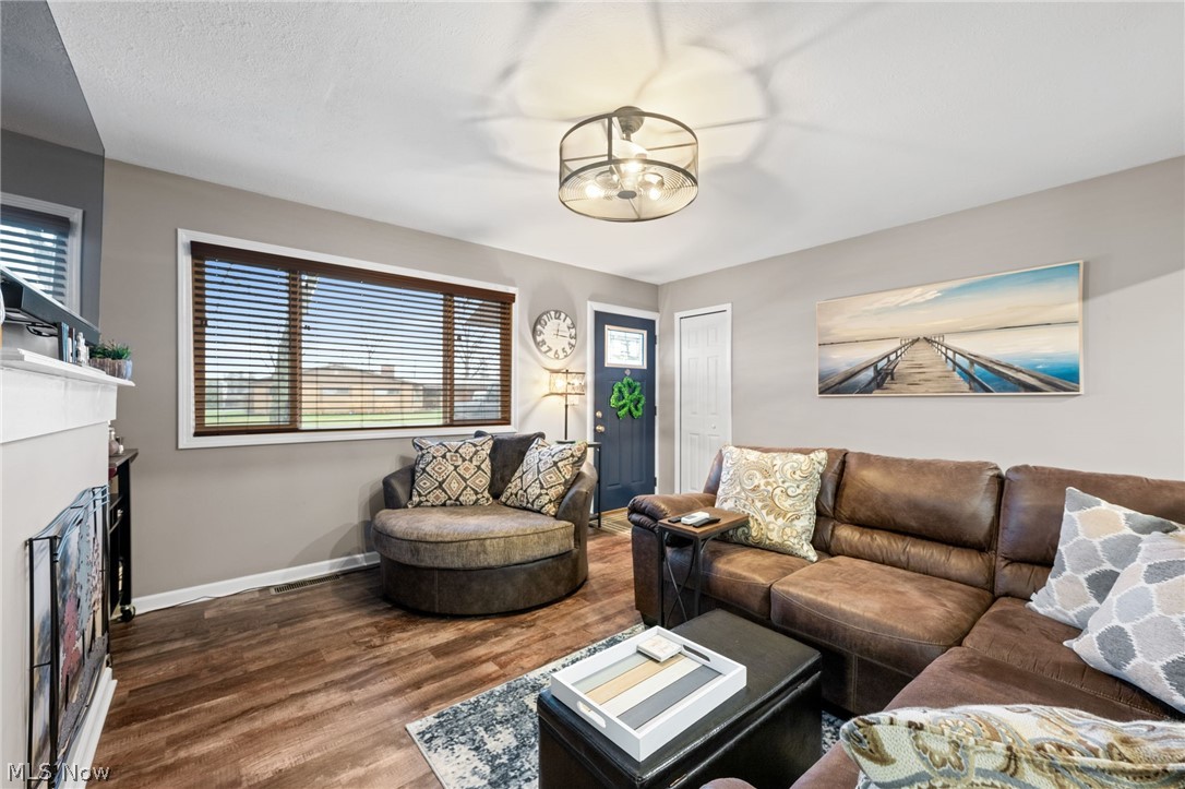 Blue Grass Manor - Residential