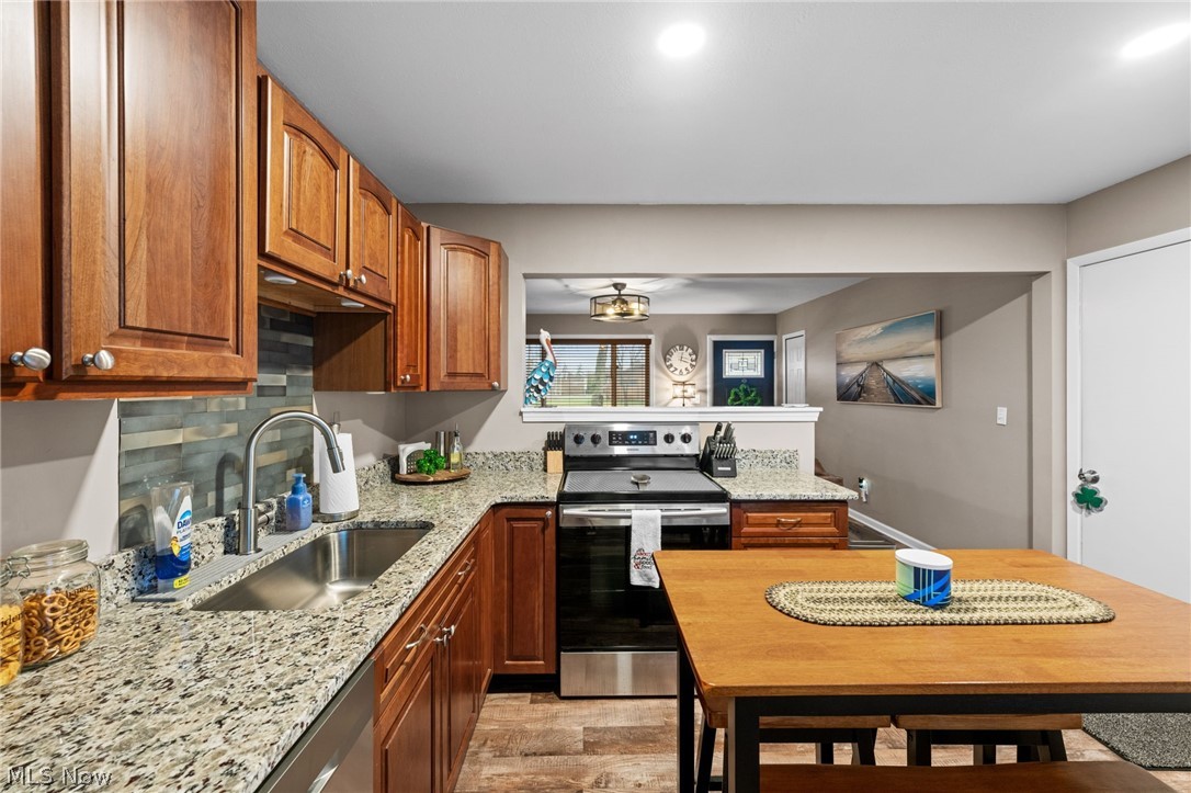 Blue Grass Manor - Residential