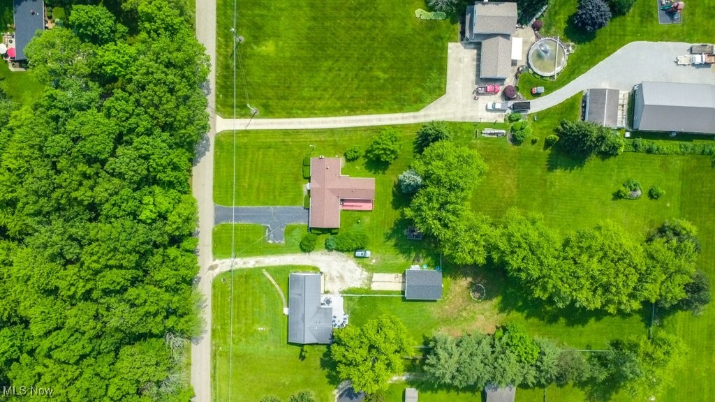 12222 Cenfield Street, Alliance, Ohio image 42