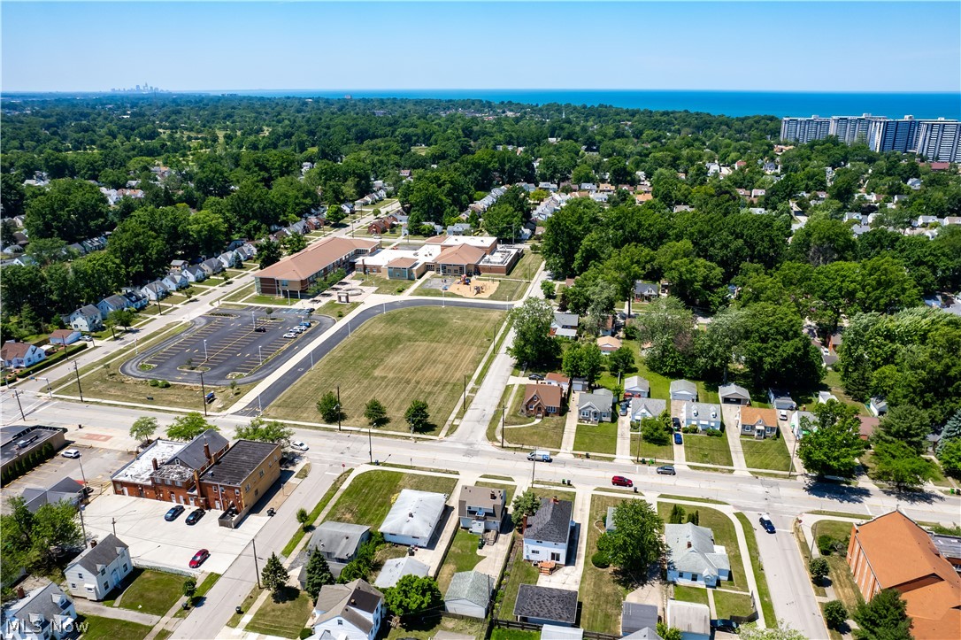 Shore View 02 - Residential