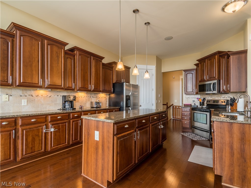 Tiberon Trace - Residential