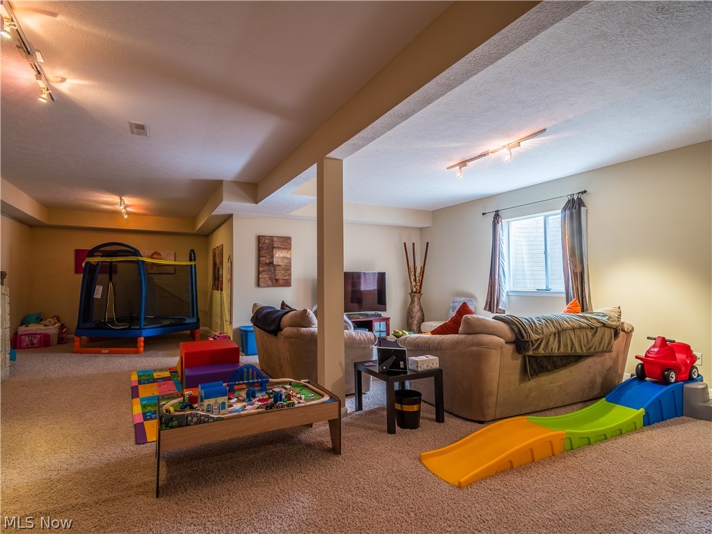 Tiberon Trace - Residential