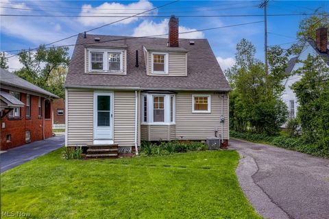 Tiny photo for 3504 E Scarborough Road, Cleveland Heights, OH 44118 (MLS # 5210318)