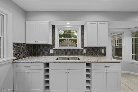 Tiny photo for 3504 E Scarborough Road, Cleveland Heights, OH 44118 (MLS # 5210318)