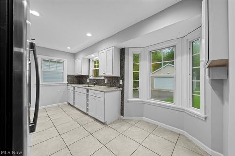 Tiny photo for 3504 E Scarborough Road, Cleveland Heights, OH 44118 (MLS # 5210318)