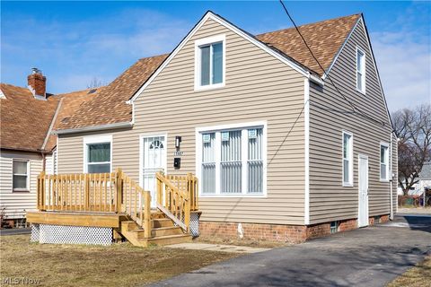 15807 Westview Avenue Cleveland OH 44128