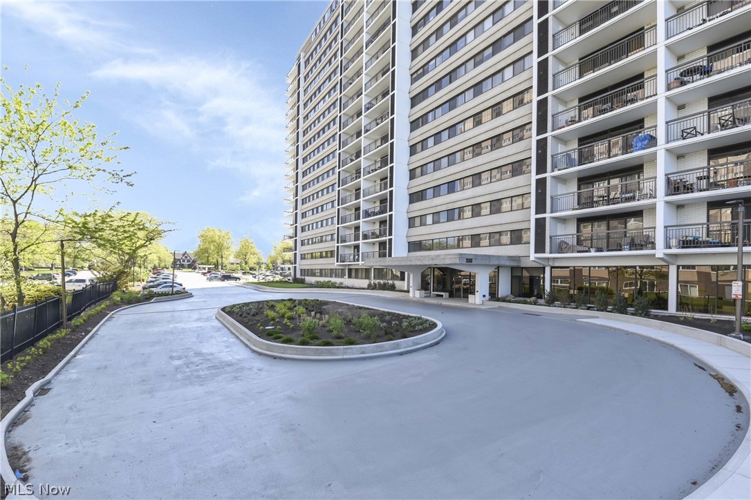 Meridian Condo - Residential
