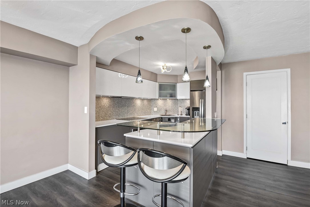 Meridian Condo - Residential