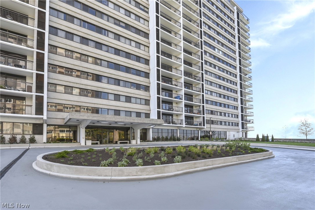 Meridian Condo - Residential