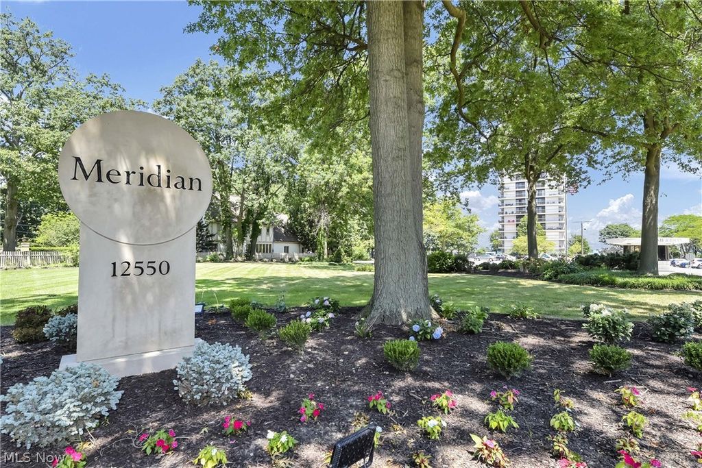 Photo of 12550 Lake Avenue #1509, Lakewood, OH 44107 (MLS # 5207817)