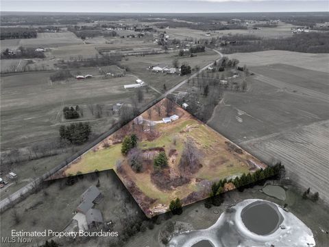 Tiny photo for 4692 Beechwood Avenue NE, Paris, OH 44669 (MLS # 5178358)