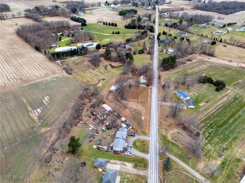 Tiny photo for 4692 Beechwood Avenue NE, Paris, OH 44669 (MLS # 5178358)