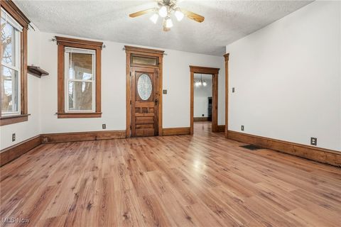 Tiny photo for 4692 Beechwood Avenue NE, Paris, OH 44669 (MLS # 5178358)