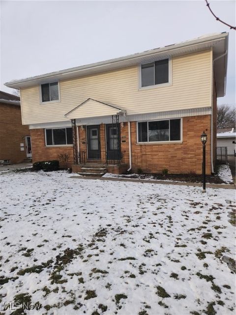 Photo of 7032 Brandywine Road, Parma Heights, OH 44130 (MLS # 5181048)