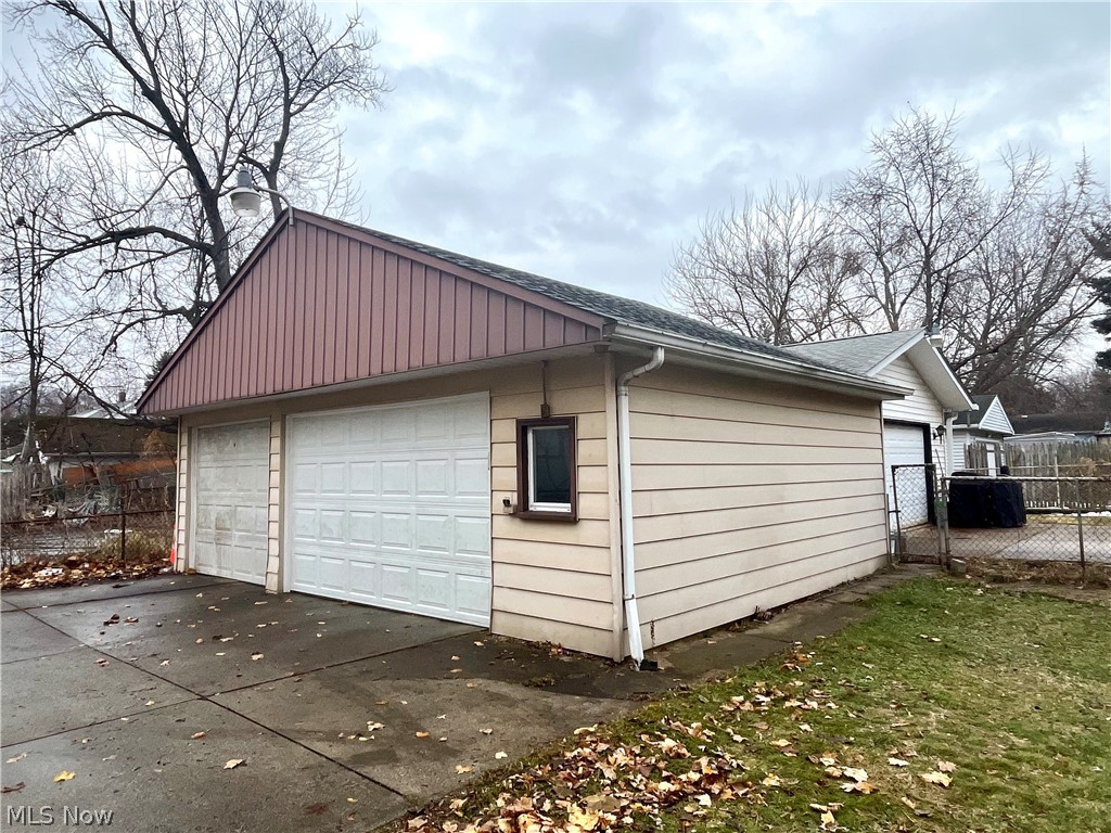 South Hills Dev 04 - Residential Income