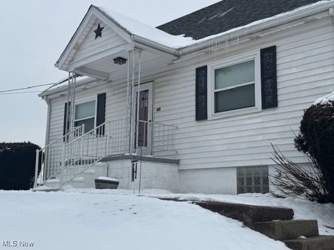 Tiny photo for 335 Rockdale Road, Follansbee, WV 26037 (MLS # 5179394)