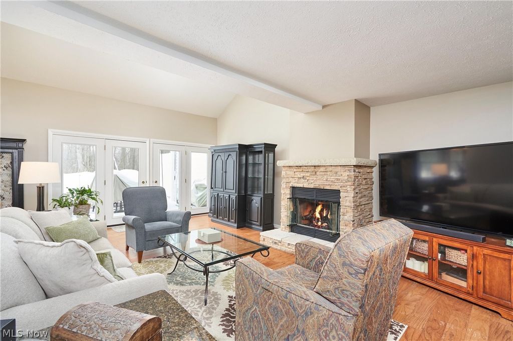 Photo of 800 Hampton Circle #6, Aurora, OH 44202 (MLS # 5187790)